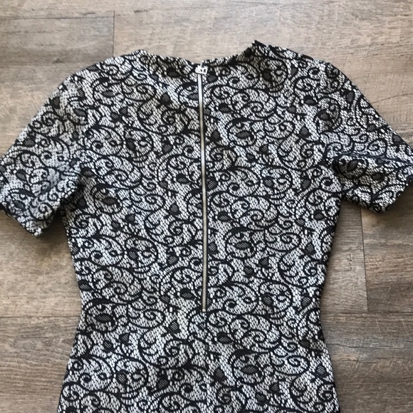 Wilfred Dress - Picture 3 of 4